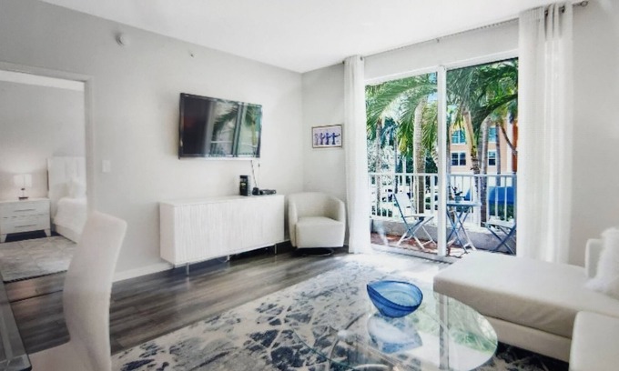 East Ocean Ave Condo | Modern Apartment With Stunning Water Views