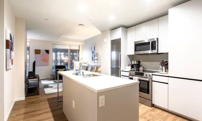 Seaport District Apartment | Modern Apt In Seaport 2 Min. Walk Downtown