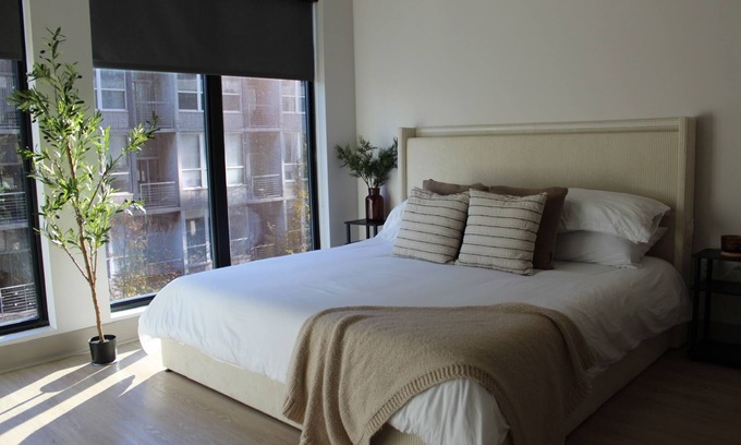 Westside Apartment | Modern Atlanta Midtown Retreat