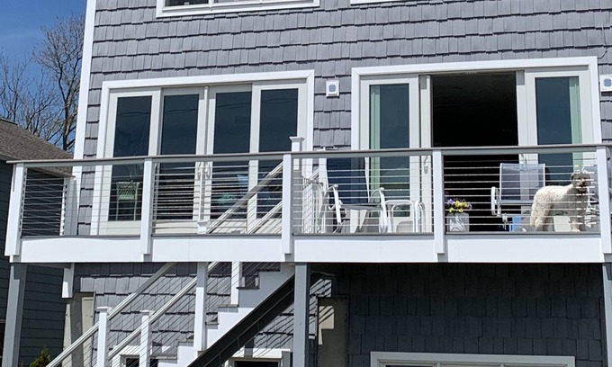 Saybrook Manor House | Modern Beach & Ocean Front House