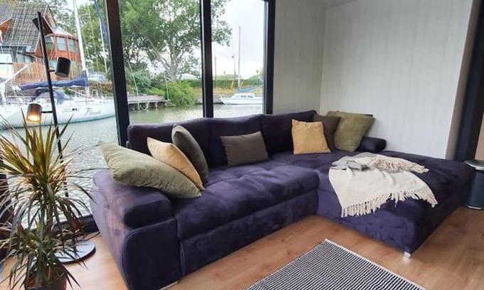 Monnickendam Boat Rental | Modern, brand new houseboat near Amsterdam