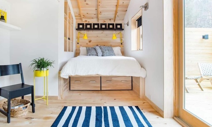 Weaverville House | Modern Cabin. Romantic Asheville Area Getaway.