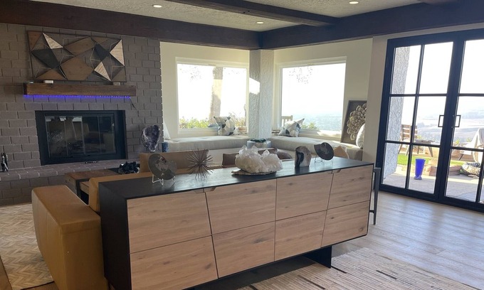 Camarillo House | MODERN CASTLE ABOVE THE CLOUDS