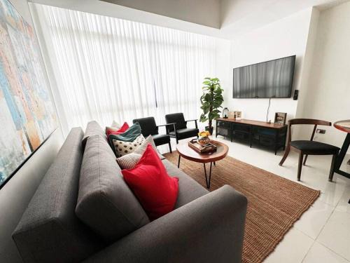Santo Domingo Apartment | Modern City Condo El Millon