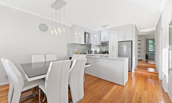 Scarborough House | Modern, comfortable and private