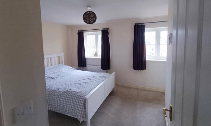 Wythenshawe House | Modern Comfy 3BD house with parking