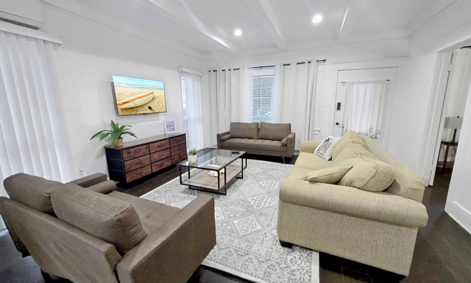South Wrigley House | Modern Comfy Gem: 5 star Location, with Yard & Parking