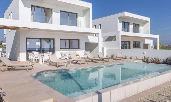 Softades Villa | Modern, contemporary villa close to the coast