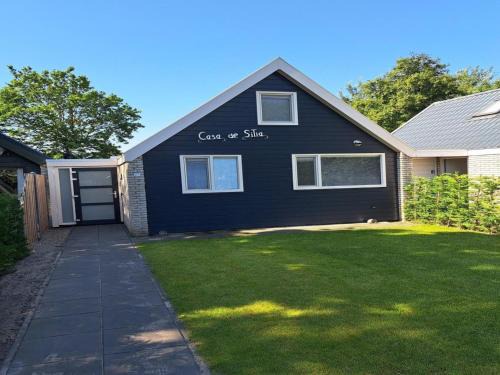 Sint Maartensvlotbrug House | Modern & cozy holiday home near beach