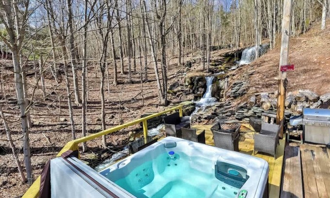 Ashland House | Modern Creekside Home w/Hot Tub & Gym