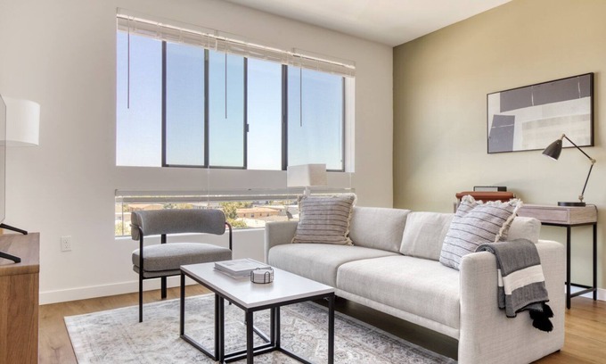 Palms Apartment | Modern Culver City 1BR w/Gym & Roof Lounge, Walkable Area, by Blueground