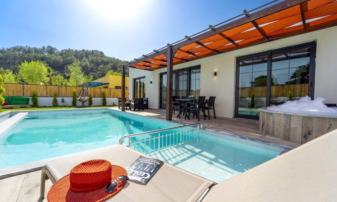Mentese Villa | Modern Design 2 Bedroom Private villa Located in Fethiye/Seydikemer
