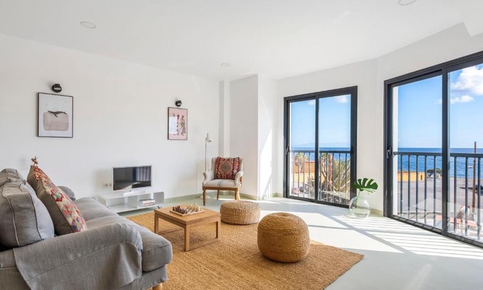 Poris de Abona House | Modern Design House with Roof Terrace