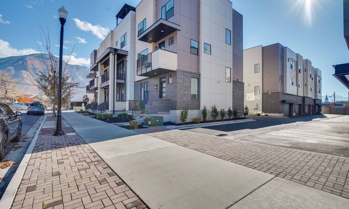 Central Business District House | Modern Downtown Provo Townhome w/Balcony!