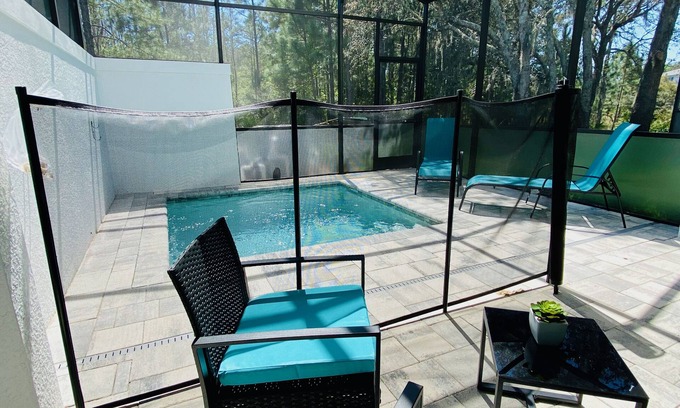 Four Corners House | MODERN END UNIT VILLA🌟 SUNNY | 30min ➡️ Disney! 🌴🐾
