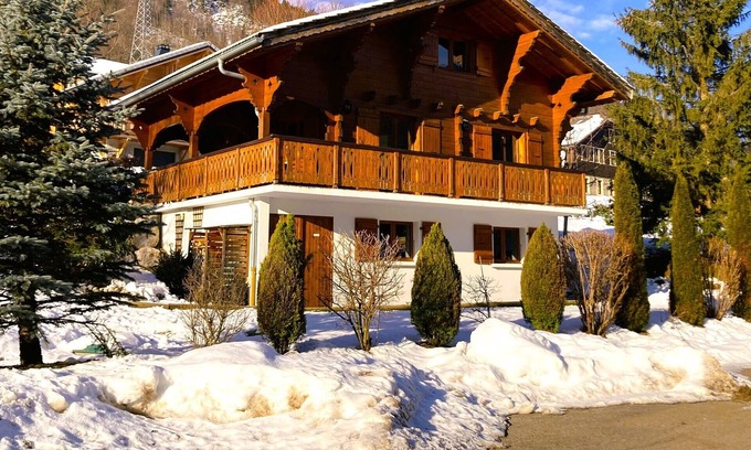 Vacheresse Ski Chalet | Modern Family Chalet with Fireplace | Portes du Soleil