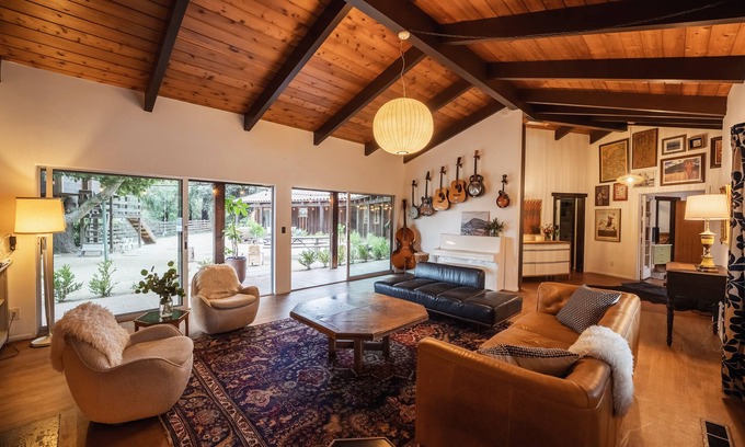 Camarillo House | Modern Farm House- Spacious, Family-Friendly Indoor/Outdoor Living!