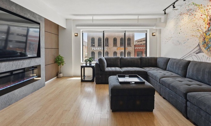 Wholesale District Apartment | Modern Flat in the Heart of Indianapolis