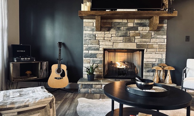 Ellijay Cottage | Modern, Forest Cottage w/Hot tub minutes to Dtown