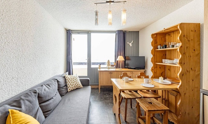 Montgellafrey Apartment | Modern studio 4 pers, near slopes, south balcony