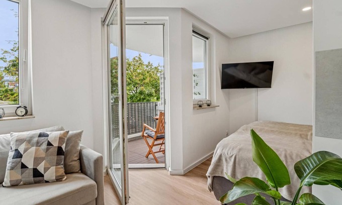 Bietigheim-Bissingen Apartment | Modern, freshly renovated apartment with beautiful balcony in Bietigheim-Bissingen