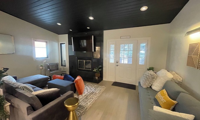Intermountain House | Modern Fully Renovated Ski Townhouse in West Vail