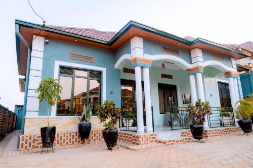 Kigali Villa | Modern Furnished House in Kabeza