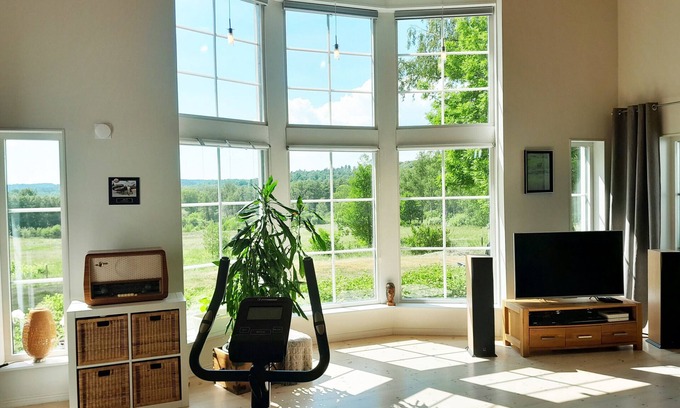 Floda House | Modern Holiday Home With Panoramic Views of Beautiful Landscapes | SE08066