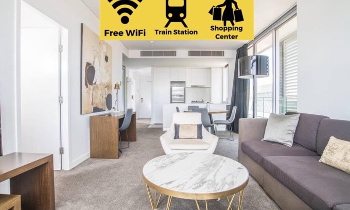 Chatswood CBD Apartment | Modern home for 4