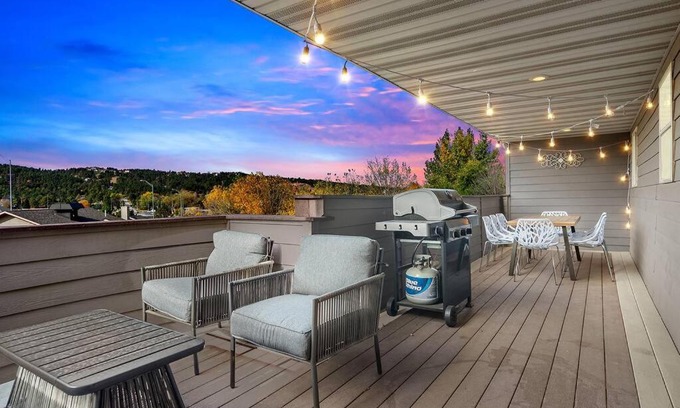 Rapid City House | Modern Home-Garage-Scenic Patio