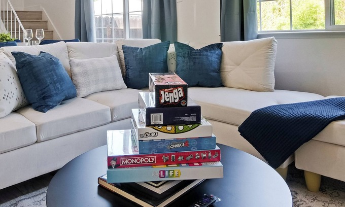 West San Jose Apartment | Modern Home near Santana Row, San Jose