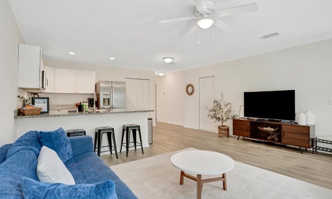 St. Augustine House | Modern home with garage near town