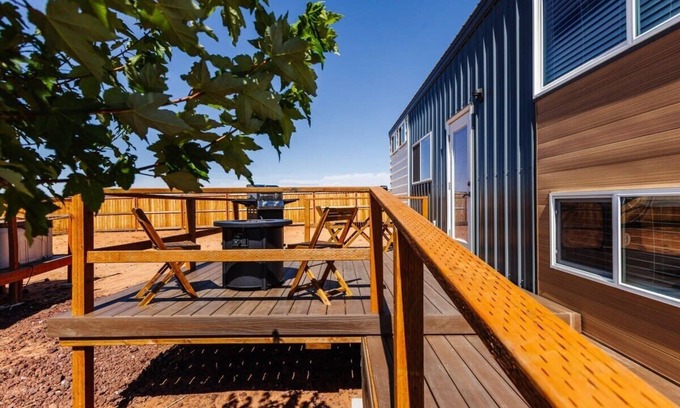 Apple Valley Apartment | Modern Home with Private Hot Tub