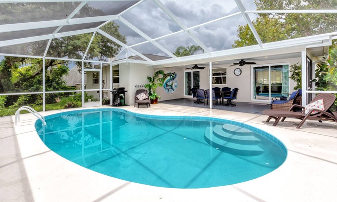 Tarpon Springs House | Modern House, Heated Pool, Fenced, Beaches, Relax