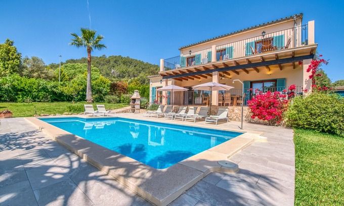 Sa Pobla Ski Chalet | Modern house with pool Villa Flores in Mallorca