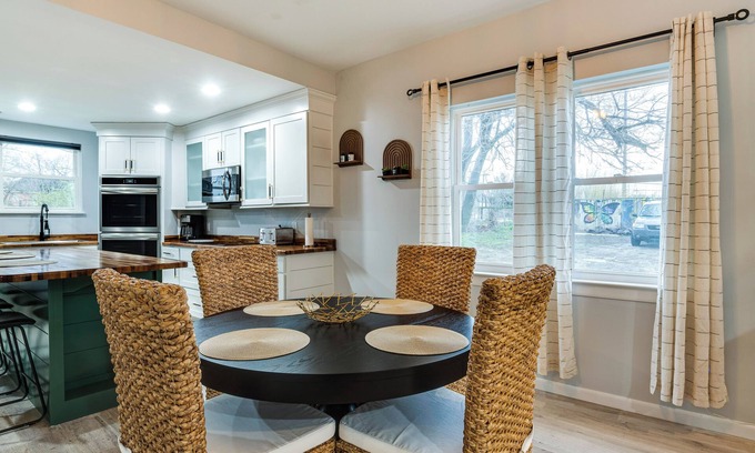 Indianapolis Cottage | Modern Indianapolis Home < 2 Mi to Downtown!