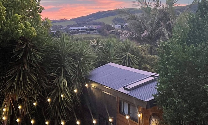 Kiama Apartment | Modern Kiama Tiny House - A Unique Coastal Escape