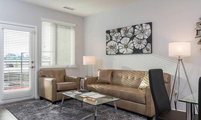 Menlo Park Apartment | Modern Kitchen & In-unit Laundry | Free WiFi | Near FB