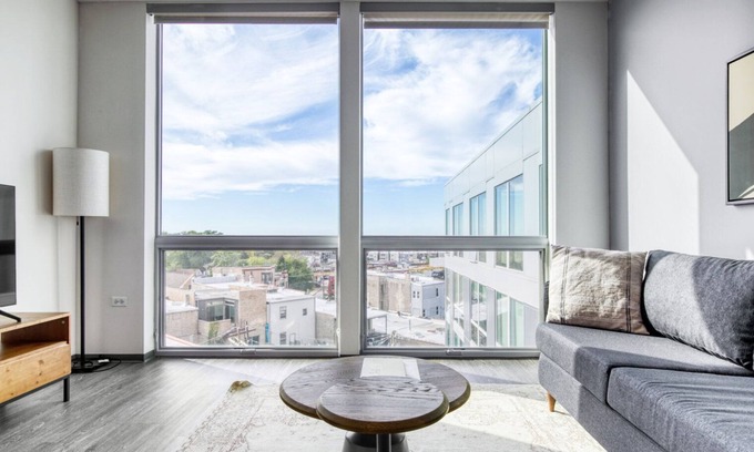 Logan Square Apartment | Modern Logan Square 1BR w/Roof Deck & Gym, 1 block to L, by Blueground