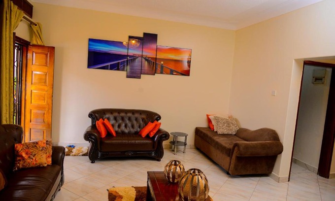 Kampala Apartment | MODERN LUXURIOUS 2BEDS HOUSE IN KAMPALA CITY CTR