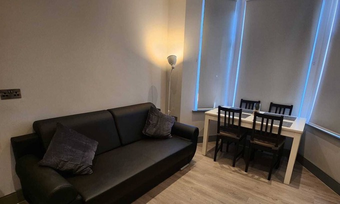 Dudden Hill Apartment | Modern Luxury 2 Bed & 2 Bathrooms, Dollis Hill