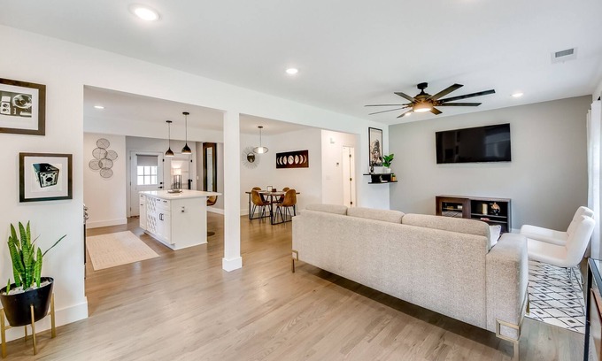 Collier Heights House | Modern Luxury Getaway