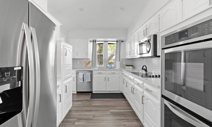 Richardson House | Modern Luxury Home with Private Pool and Game Room