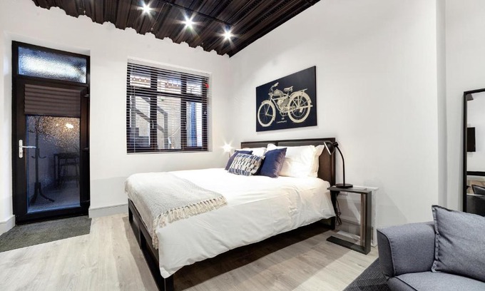 Golders Green Apartment | Modern Luxury Studios London