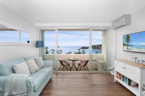 Manly Apartment | Modern Manly Apartment with Stunning Views, Pool