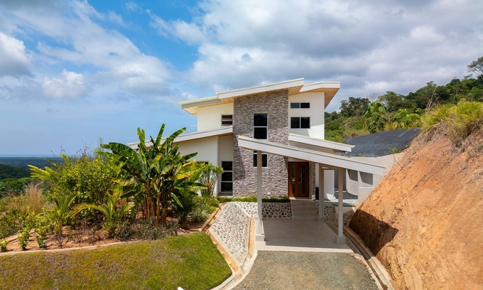 Chontales House | Modern mountain side villa with stunning ocean view. 20 minutes to the beach!