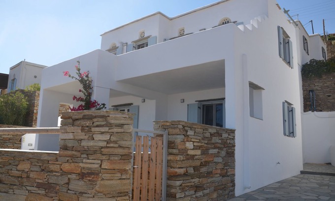 Tinos Villa | Modern new villa with Aegean and Mykonos View