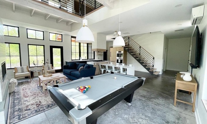 State College Villa | Modern Nordic Villa 3 miles from Beaver Stadium
