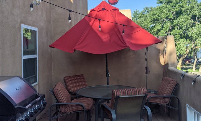 Alamedan Valley Condo | Modern North Valley Condo Near Balloon Fiesta Park & I25 Studios