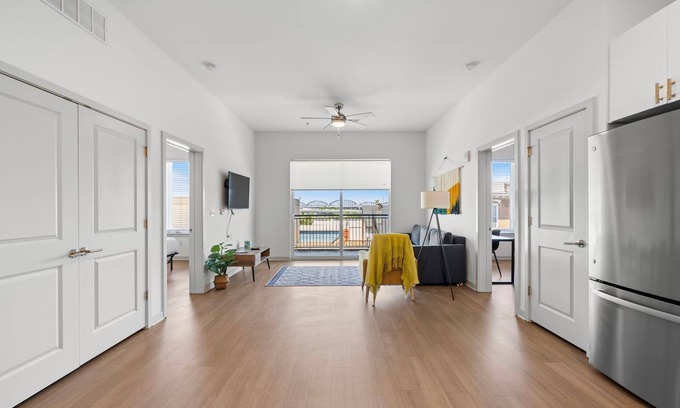 Downtown Louisville Apartment | Modern Nulu 2BR Cozysuites 02